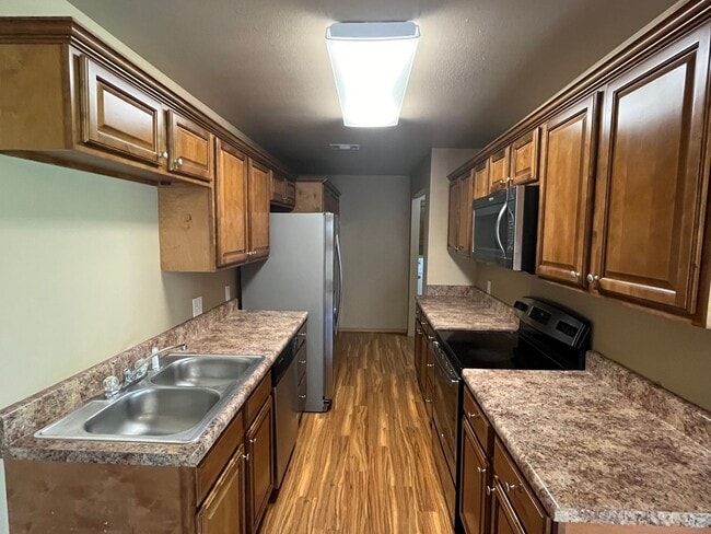 Foto del edificio - 808 W 13th St