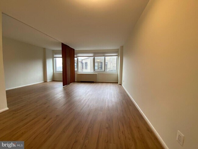 Foto del edificio - 1330 New Hampshire Ave NW