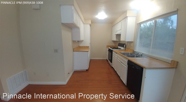 Foto del edificio - 4 br, 2 bath House - 13576 Calico Pl.