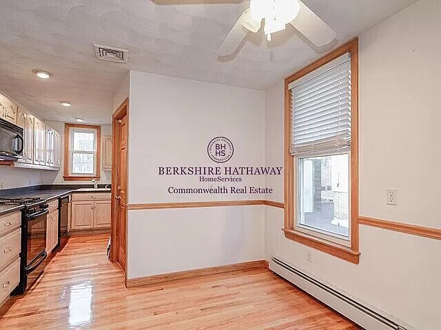 Foto del edificio - 24 Burnside Ave