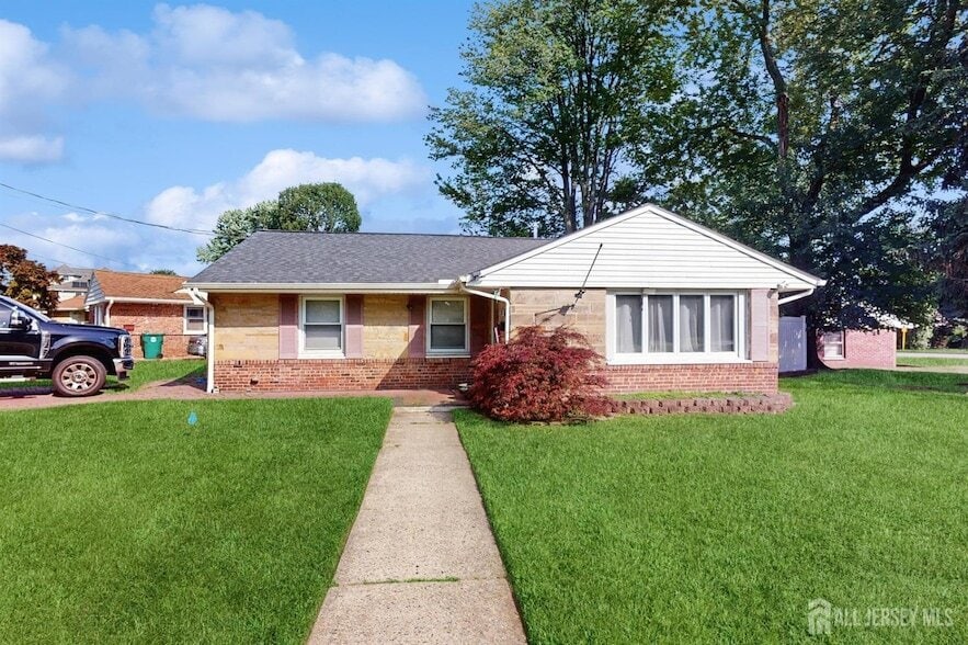 Foto principal - 229 Old Post Rd