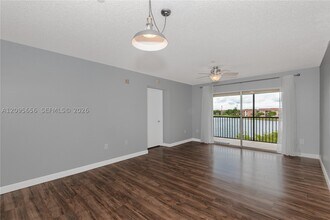 Building Photo - 550 SW 138th Ave