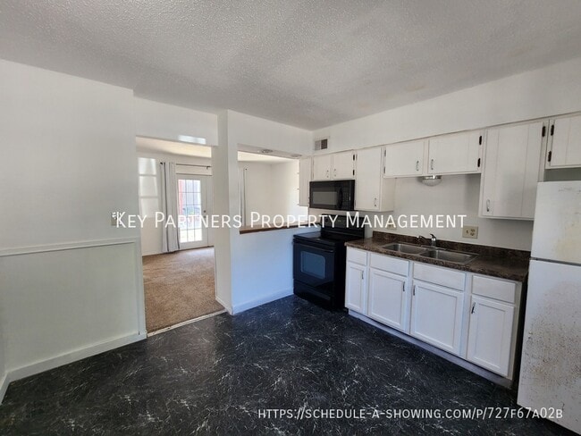 Foto del edificio - 130 Warner-6