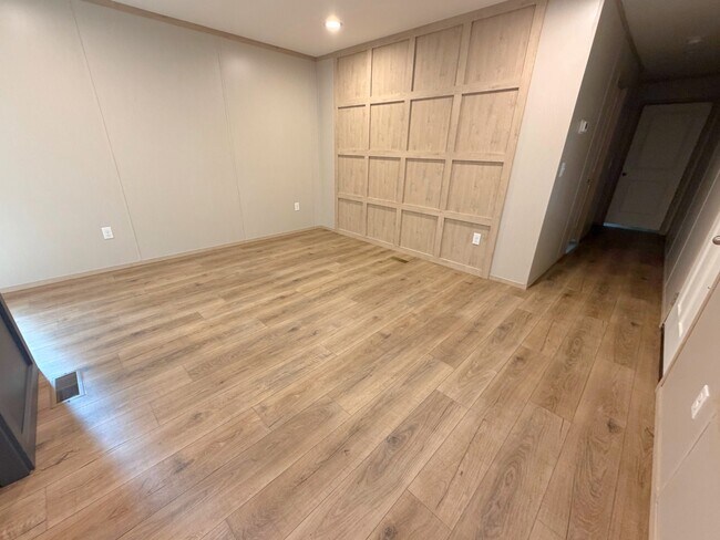 Building Photo - 30536 Black Duck Dr