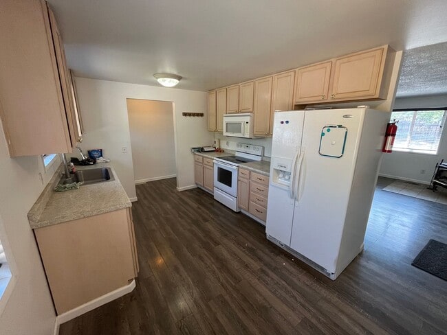 Building Photo - Great 3 Bed/2 Bath Single Family Home in NE Bend - Pheasant Court