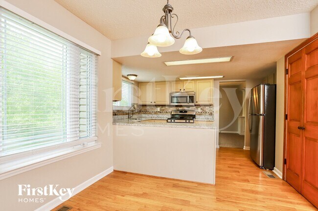 Foto del edificio - 16263 Fullerton Meadows Dr