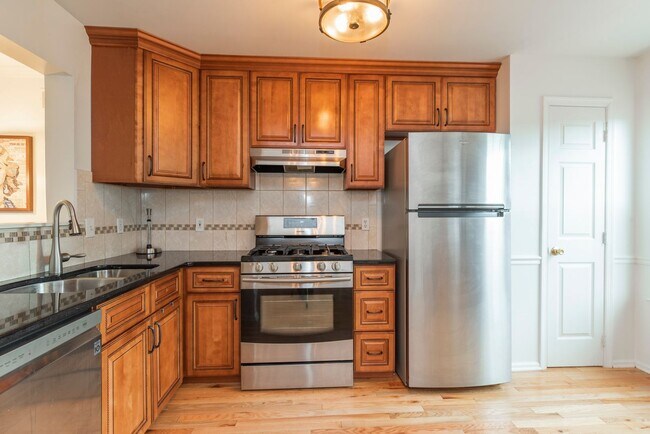 Foto del edificio - **Charming 3-Bedroom Townhome in Hockessin...