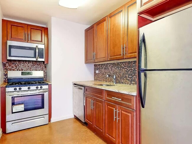 Building Photo - 2640 Marion Ave