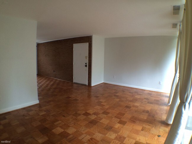 Building Photo - 744 Quince Orchard Blvd