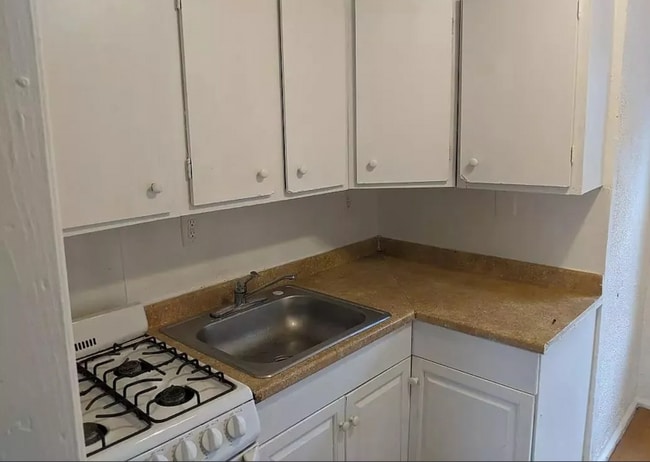 Photo - 52 Baltic Ave Apartment