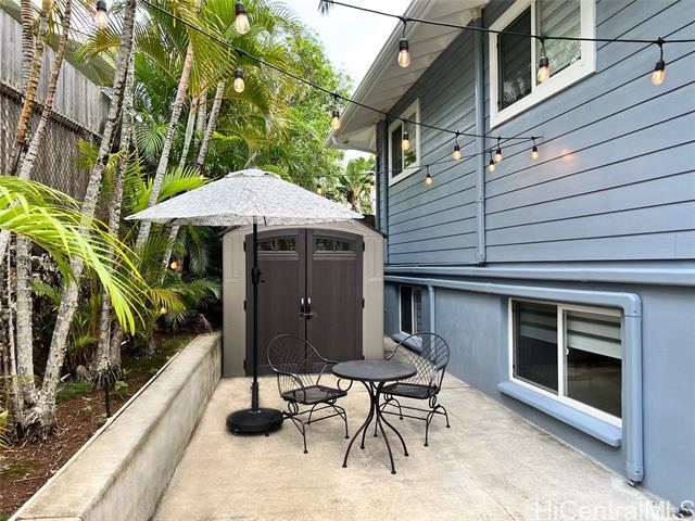 Building Photo - 1319 Humuula St