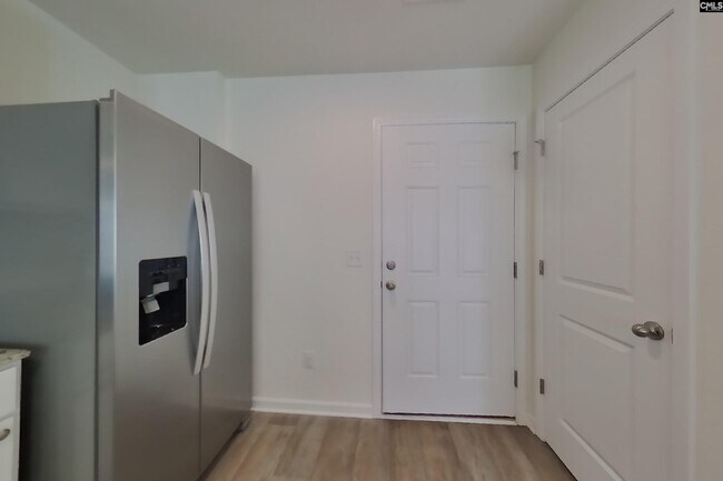 Building Photo - 1077 Crescent Moon Lp
