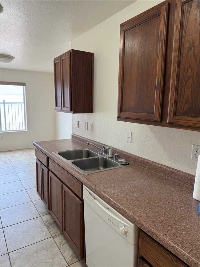Foto del edificio - 3424 Sunriver Rd