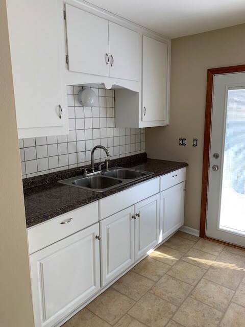 Foto del edificio - 2200 S 96th St