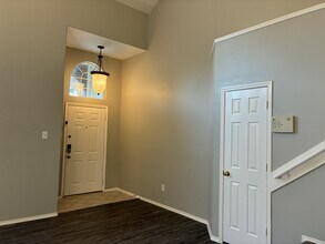 Building Photo - 12402 Ravens Chase Ln
