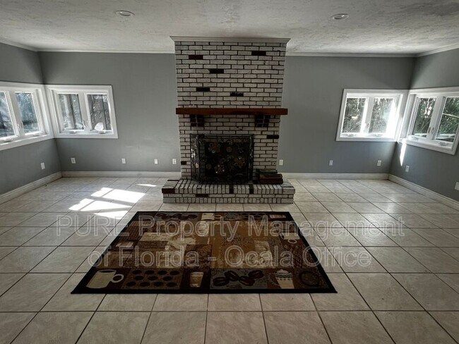 Building Photo - 1916 SE 14th Ave