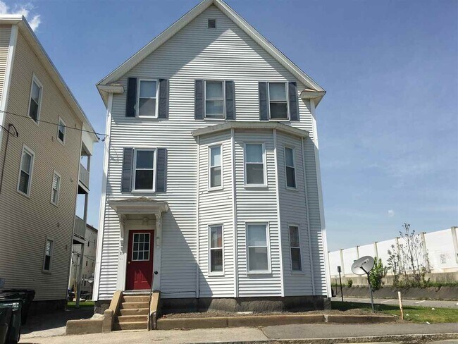 Building Photo - 23 Bath St