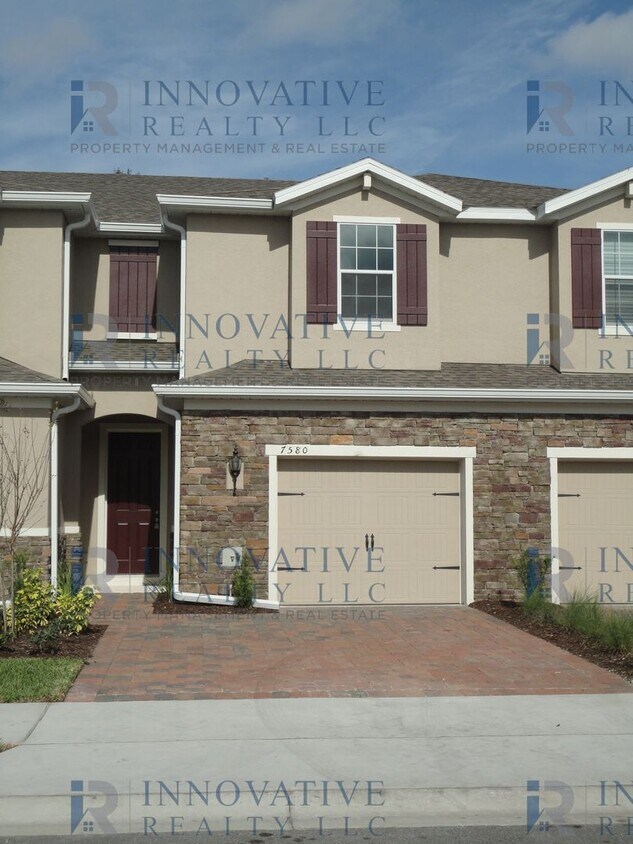 Foto principal - 3BR/2.5BA Town Home in Aloma Trails Commun...