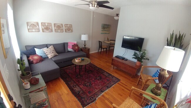 Foto del edificio - 2121 6th Ave N