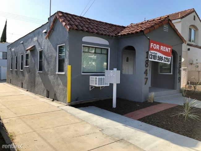 Building Photo - 2 br, 1 bath Apartment - 1849 Junipero Ave
