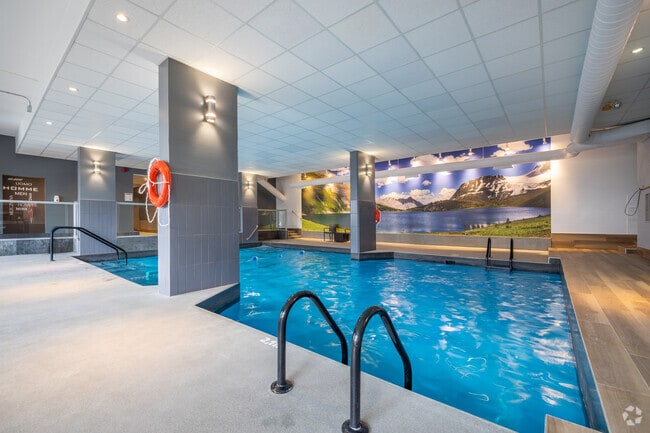 Pool - Le Sans Soucy
