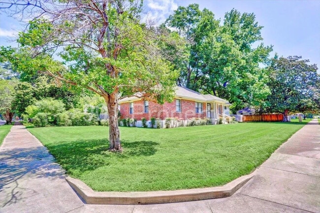 Photo - 4694 Flamingo Rd (Memphis, TN) House