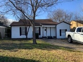 Building Photo - 3328 Lynnfield Dr