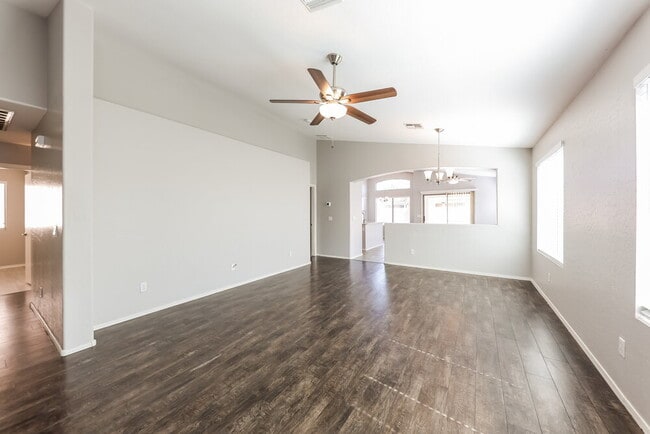 Building Photo - 13748 W Keim Dr