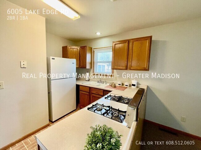 Foto del edificio - Cozy 2 Bed Home with Lake Waubesa Access!