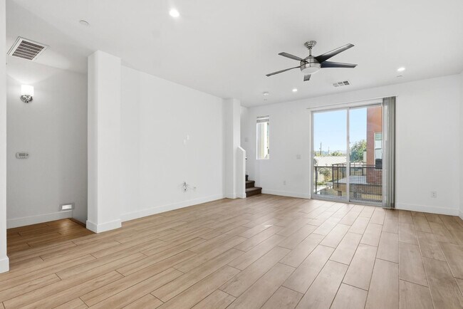 Foto del edificio - 820 N 8th Ave