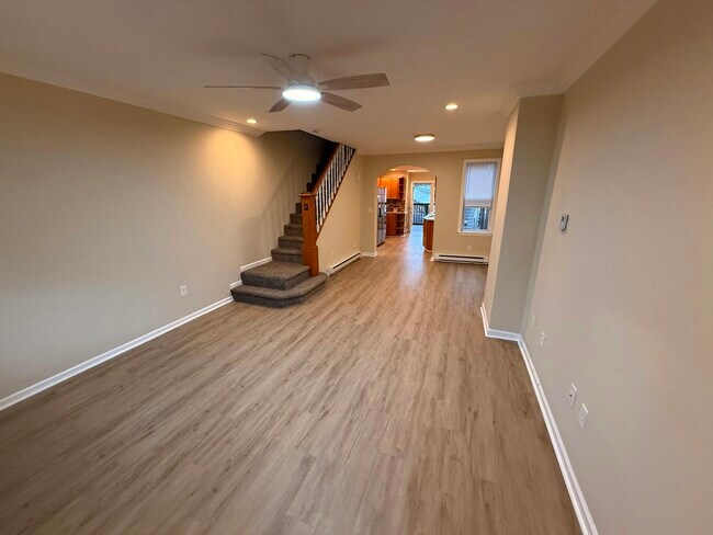 Foto del edificio - 419 E Frankford St