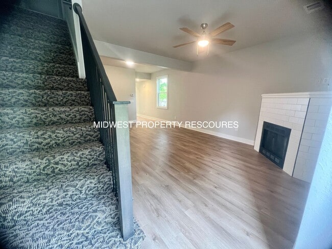 Building Photo - 1013 Renee Lynde Dr