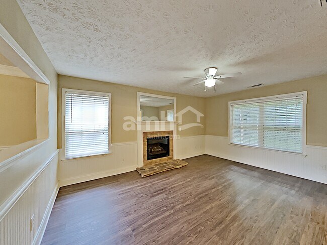 Building Photo - 315 Westminster Dr