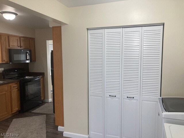 Building Photo - 310 N Mecca St