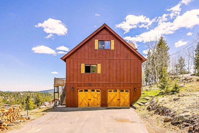 Building Photo - 10228 Christopher Dr