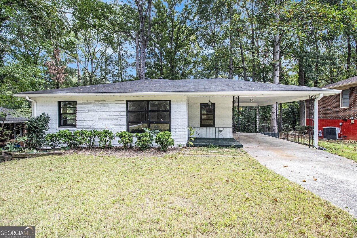 Primary Photo - 2550 Graywall St