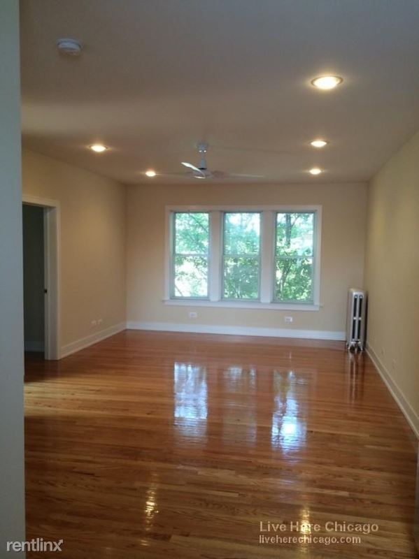 Building Photo - 2 br, 1 bath Apartment - 1928 W Winona St