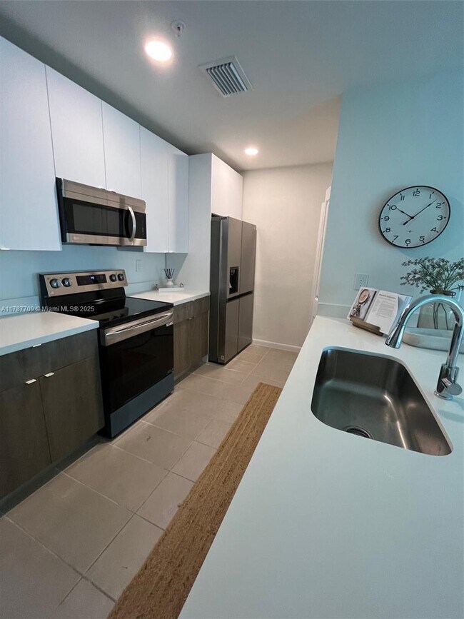Foto del edificio - 2511 Pierce St
