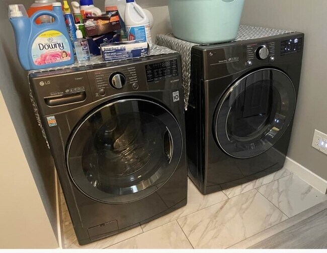 Foto del edificio - 264 N 600 W