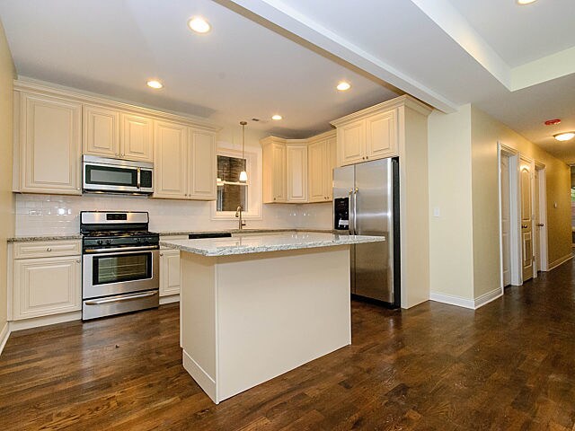 Foto del edificio - 1727 W Albion Ave