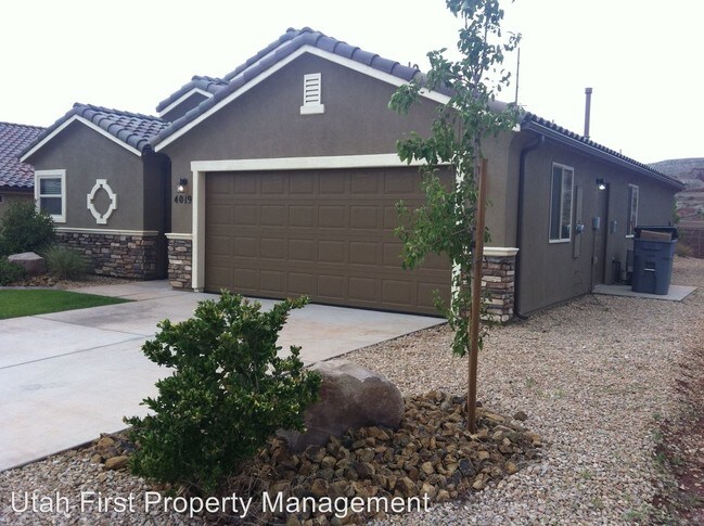 Building Photo - 3 br, 2 bath House - 4019 S. Carisa Dr