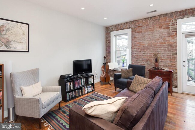 Foto del edificio - 1811 Wyoming Ave NW