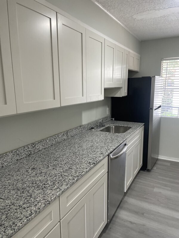 Foto del edificio - 1208 Bush River Rd