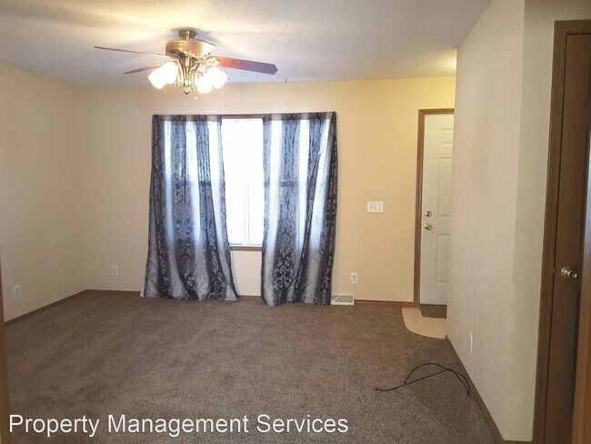 Building Photo - 3 br, 2 bath House - 37 EMS D22 A Lane