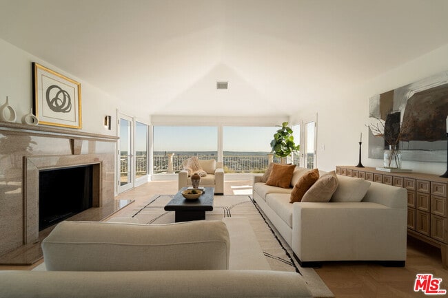 Foto del edificio - 8527 Hedges Way