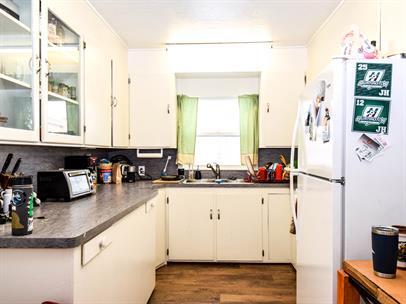 Foto del edificio - 595 E Center St