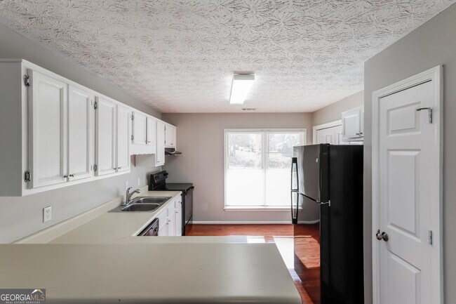 Foto del edificio - 305 Chimney Trace Dr