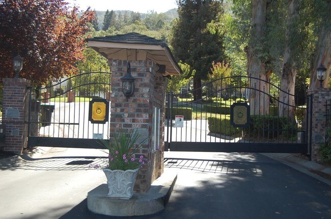 Foto del edificio - 21 Deer Oaks Ct