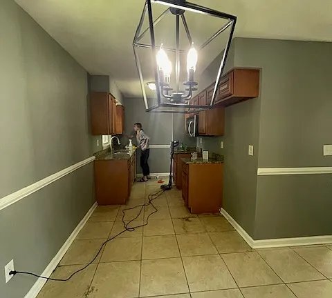 Foto del edificio - 5601 Littleridge Dr