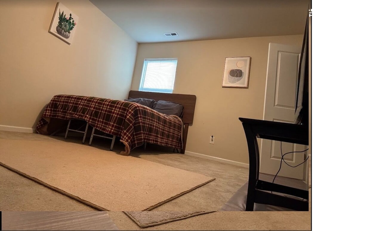 Foto principal - 10622 Elm Bend Dr